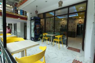 Taj Crown Villa Home Stay - 9