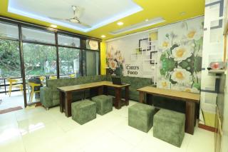 Taj Crown Villa Home Stay - 4