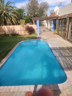 Anique's Guest house - 1