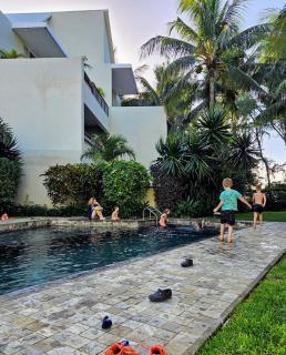 Family Retreat - Pool - Gym - BBQ - Walk to Beach - 8