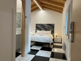 Welc-ōM Celeste Rooms - 7