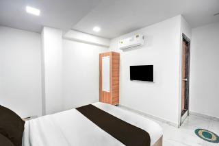 Super Hotel O Sneh Rashmi Botanical Garden Surat Formerly Stadium Plaza - 4