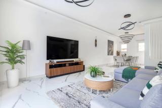 Frank Porter - Springs 11 - Dubai - 9