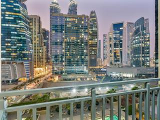 Luxurious Escape - ZADA TOWER - Close to Dubai Mall & Burj Khalifa - 3