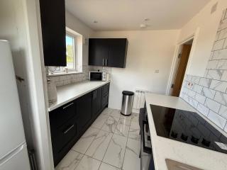 2 Bedroomed Bungalow with Large Hottub - 3