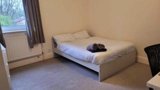Three Bedroom House in Quiet Road near City Centre - 1