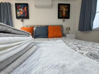 WBC 1 Modern Large Ensuite Room Wednesbury - 8