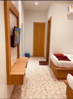 Hotel Rudra Residency - 9