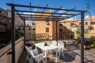 Interno Otto con Bellissima Terrazza e Gazebo - 0