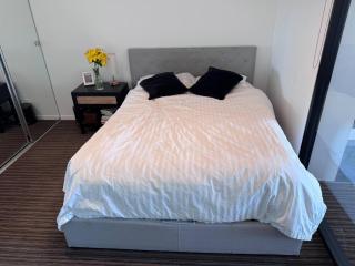 Best balcony in St Kilda and entire apartment with study - 1