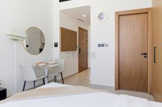Modern Studio on High Floor with Stunning City Views near Circle Mall and Community Parks - Binghatti Tulip, JVC - by Deluxe Holiday Homes - 5