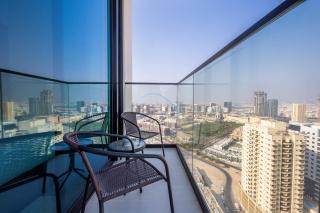 Modern Studio on High Floor with Stunning City Views near Circle Mall and Community Parks - Binghatti Tulip, JVC - by Deluxe Holiday Homes - 9