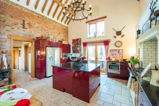 Oakfield Barn - Stylish Stay for Large Groups - 9