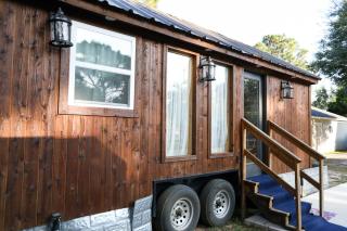 New Custom Tiny Home Retreat with Bunnies, Chickens and Goat - 5