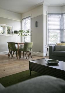 Harlow Apartment 2, deluxe 2 bedroom apt - 1