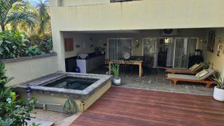 Family Retreat - Pool - Gym - BBQ - Walk to Beach - 4