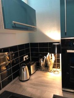 Altbaucharme in zentraler Lage - 7