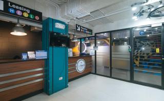 RedDoorz Premium at MyTown New York - 1