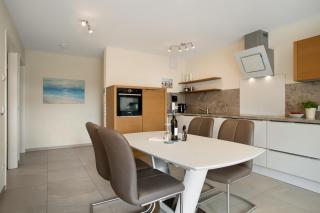 Annette's Home and Garden - 5