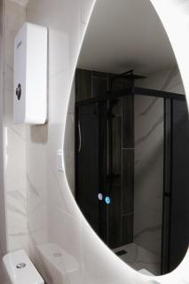 S Lux Center Suites - 4