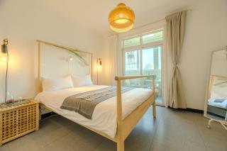 Gongxi Home Plus Bell Tower Big Wild Goose Pagoda Tangcheng Terra Cotta Warriors6 metro away from Xian North Railway Station 3 minutes walk to Line 2 100 inch projection free trial service - 0