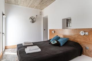 A The Country House - 1