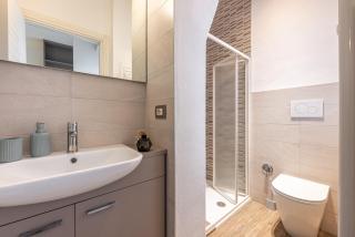 Giambellino trilocale accogliente con due balconi - 4