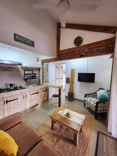 Cozy 1-Bedroom Apt 3mins to Beach & Private Restaurant - TRR7 - 2