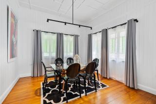 Wandal Haven On McKelligett 3 Bedrooms - 1 King 2 Doubles - Wifi - 8