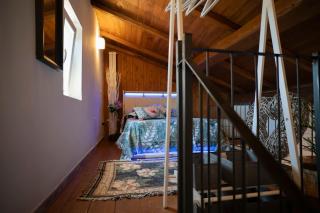 Guest House Little Flower - 9