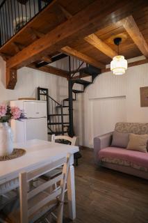 Guest House Little Flower - 4