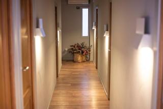 Atlantic-style accommodation in the center - 5