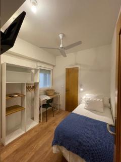 Atlantic-style accommodation in the center - 4