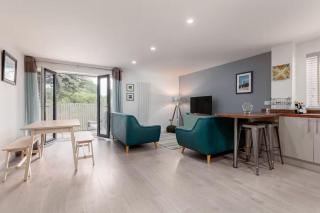 Lamond Drive Garden Apartment - 7