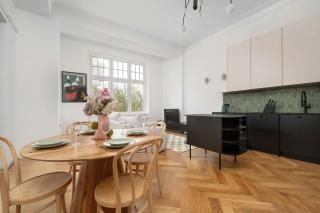 Elegant and Bright Apartment Plac Staszica Perfect for Remote Work by Renters Prestige - 7