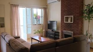 Gladstone Apartment by Tangerine - 4