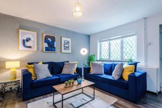 Stylish home - 5G wifi - FREE off-road parking - Sleeps 7 - 0