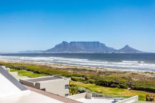 Dolphin Beach H305 - 6