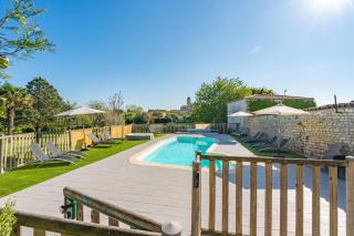 Les gîtes du logis - Saint-Romain-de-Benet - 1