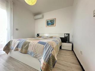 Global Immo 5061 Angeles 7 - Roses - 1