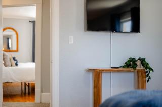 Bungalow on Baldwin - 3 bed 2 bath - 1