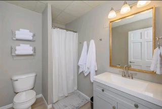 Downtown 2 Bedroom Apartment - 3