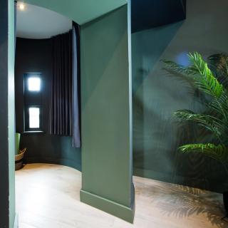 Urban Jungle by Domu Stays - 4