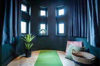 Urban Jungle by Domu Stays - 2