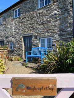 Buntings Cottage at Trenale Court Cottages - 9
