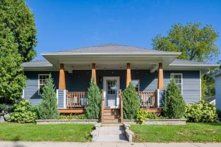 Downtown 2BR Home - Lawrence University College Ave - 0