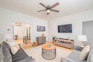 Downtown 2 Bedroom Home - Office - 0