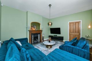 Convenient 3-Bed Near Bingham Station & Town Centre - 7