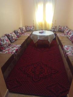 Calme House Quiet & close to all necessities - 1