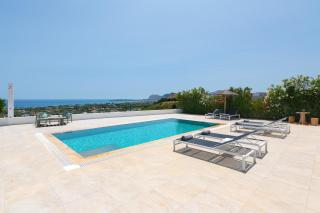 Hill & Sea View White Pearl Villa - 7